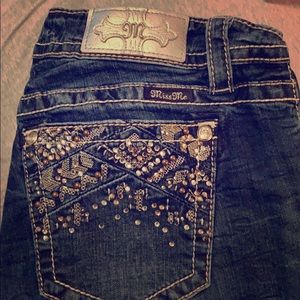 Buckle jeans